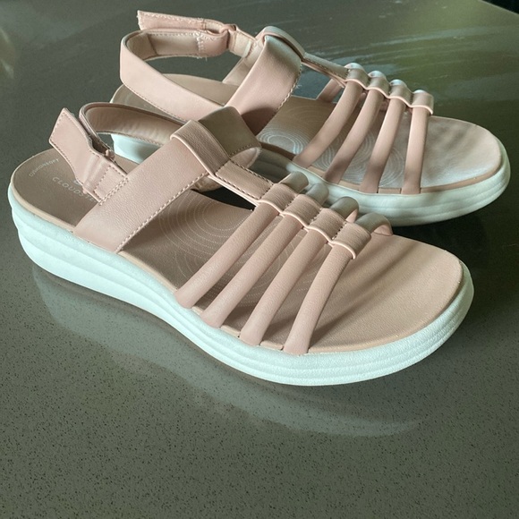 Clarks Cloud steppers Sandal - Picture 1 of 5